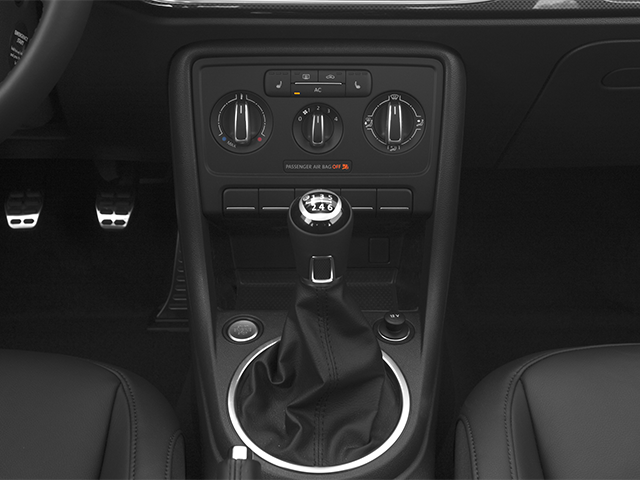 2013 Volkswagen Beetle 2.0 TSi