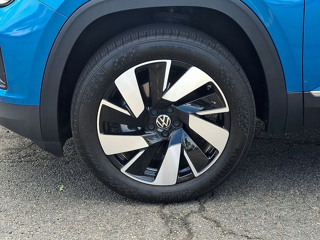 2024 Volkswagen Atlas Cross Sport 2.0T SEL