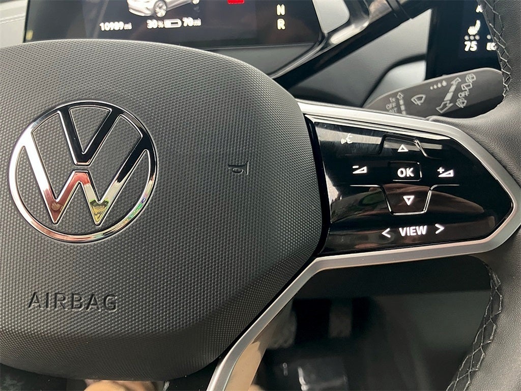 2023 Volkswagen ID.4 Pro