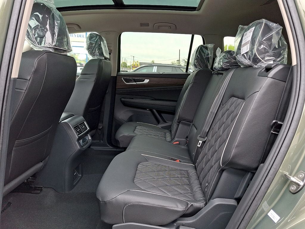 2026 Volkswagen Atlas 2.0T SEL Premium R-Line