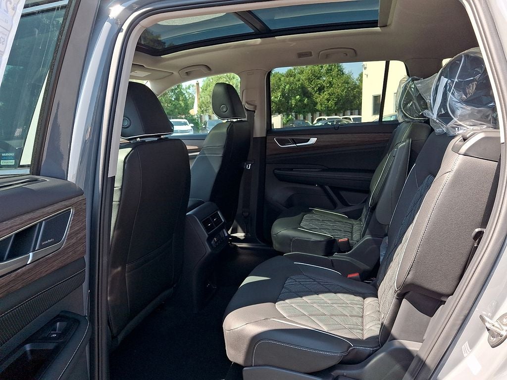 2026 Volkswagen Atlas SEL Premium R-Line