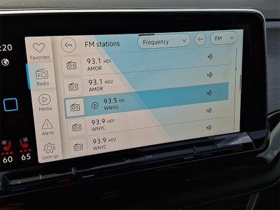 2026 Volkswagen Atlas Cross Sport 2.0T SE w/Technology