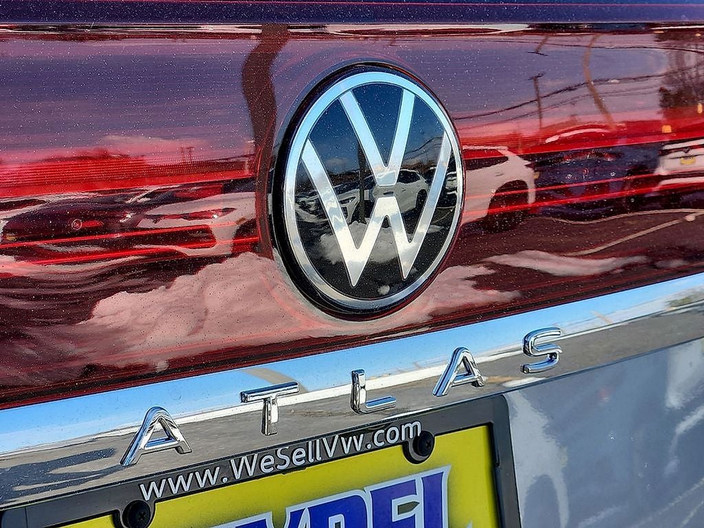 2026 Volkswagen Atlas Cross Sport 2.0T SE w/Technology