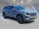 2026 Volkswagen Atlas SE w/Technology