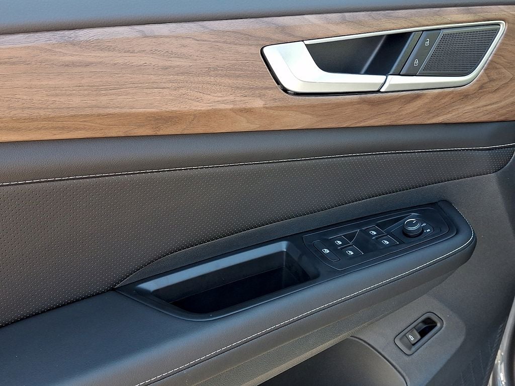 2026 Volkswagen Atlas SE w/Technology