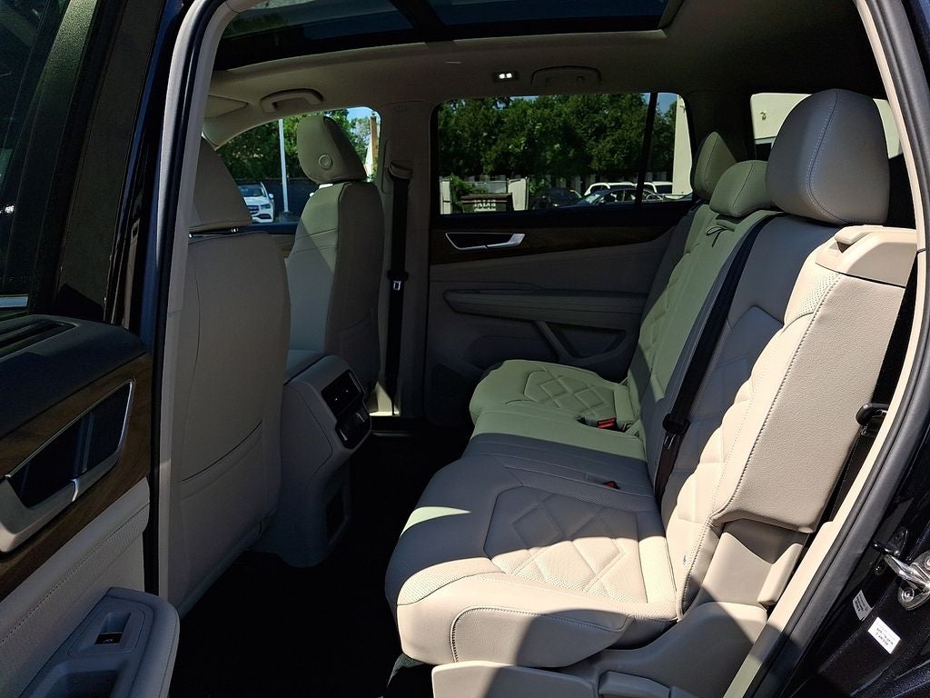 2026 Volkswagen Atlas SE w/Technology