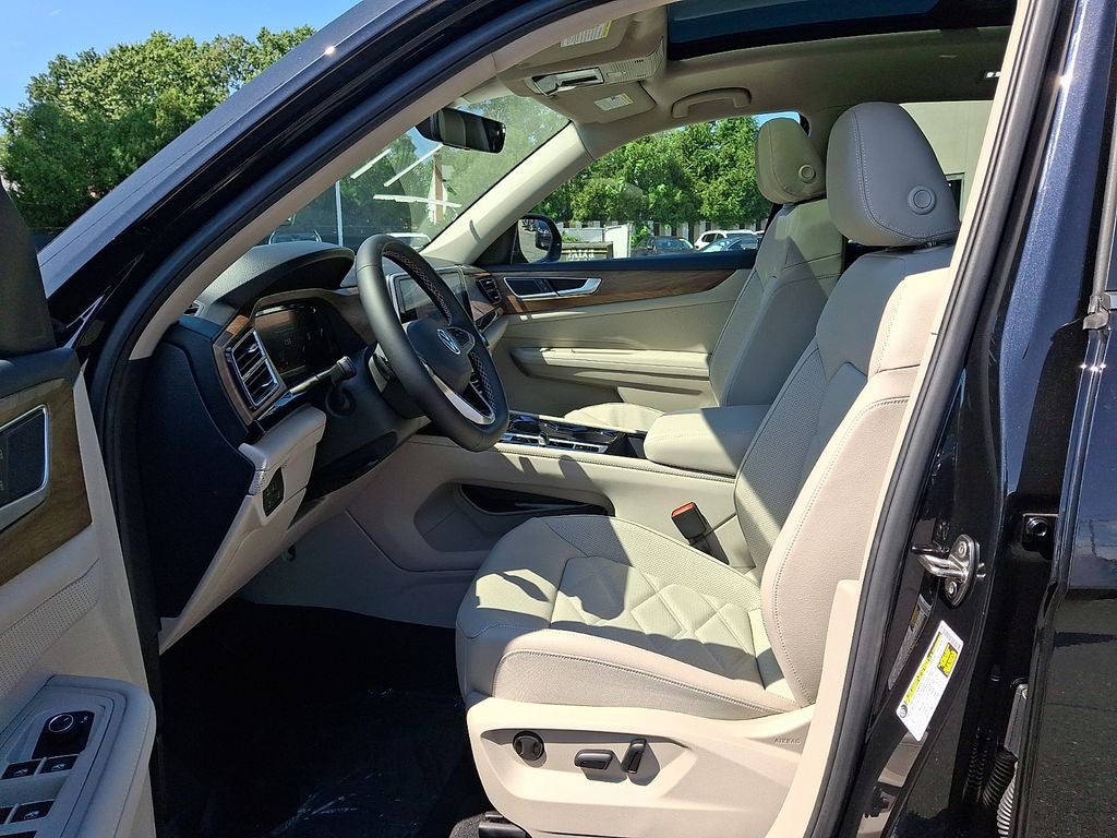 2026 Volkswagen Atlas SE w/Technology
