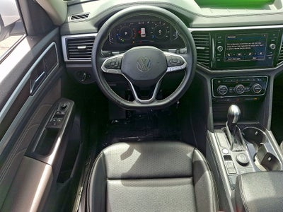 2022 Volkswagen Atlas 3.6L V6 SE w/Technology