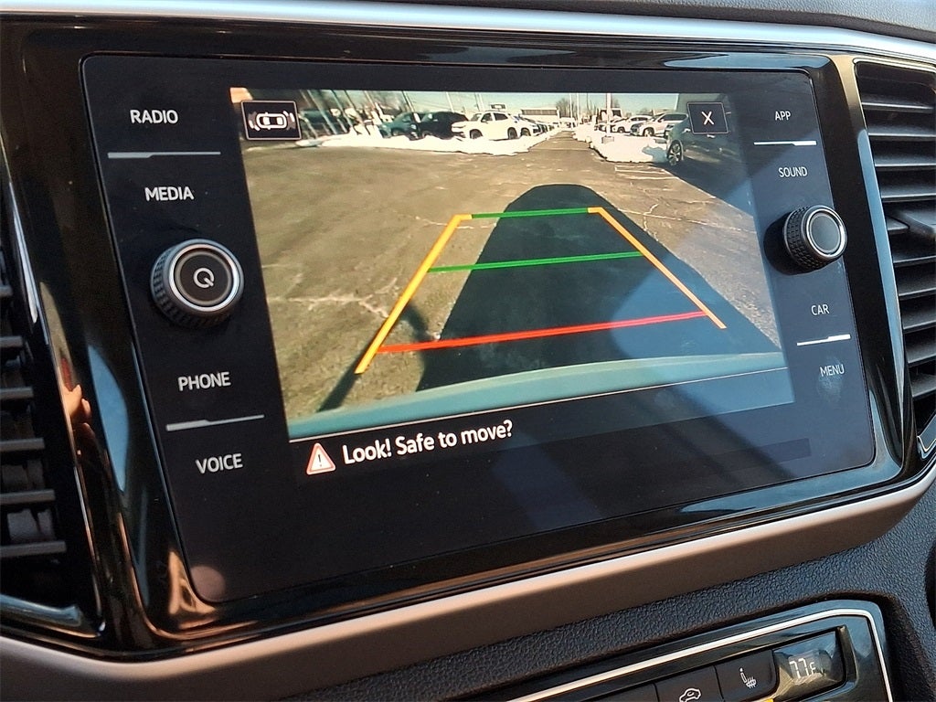 2023 Volkswagen Atlas 3.6L V6 SE w/Technology