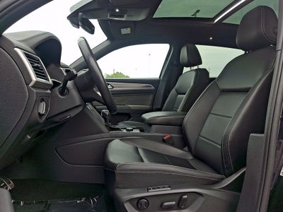 2023 Volkswagen Atlas Cross Sport 2.0T SEL R-Line