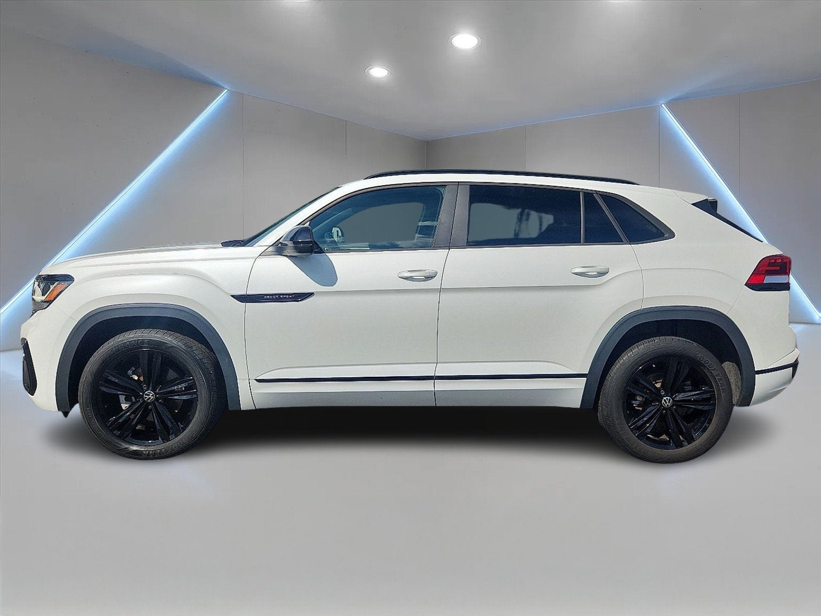 2023 Volkswagen Atlas Cross Sport 2.0T SEL R-Line
