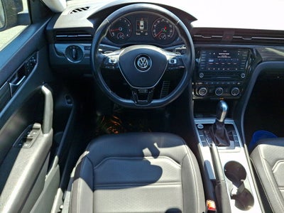 2020 Volkswagen Passat 2.0T R-Line