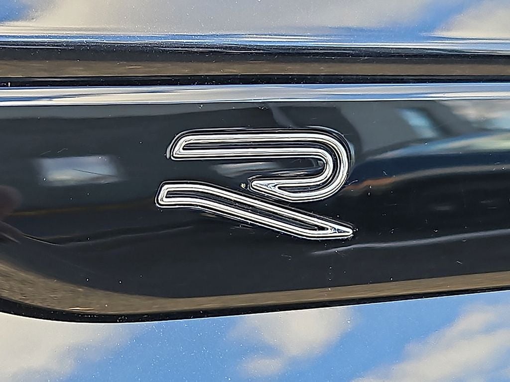 2022 Volkswagen Tiguan 2.0T SEL R-Line