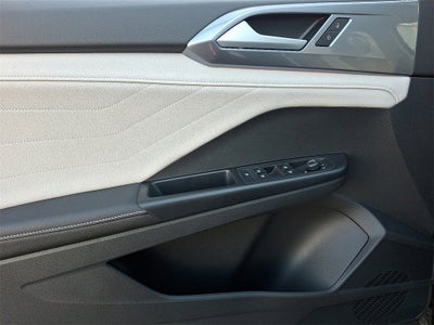 2025 Volkswagen Taos 1.5T SEL