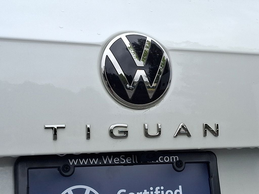2023 Volkswagen Tiguan 2.0T SE R-Line Black