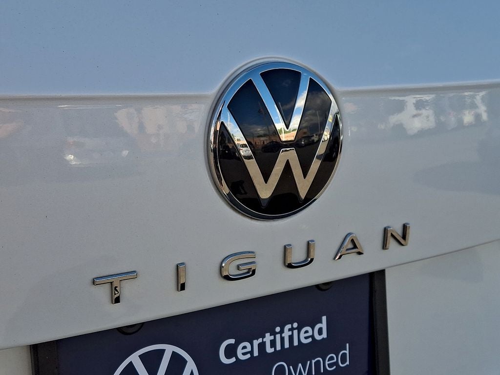 2023 Volkswagen Tiguan 2.0T SE R-Line Black