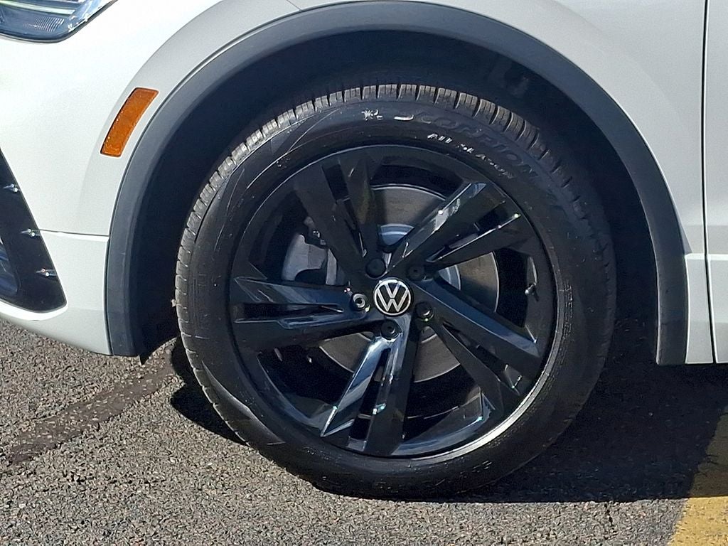2023 Volkswagen Tiguan 2.0T SE R-Line Black