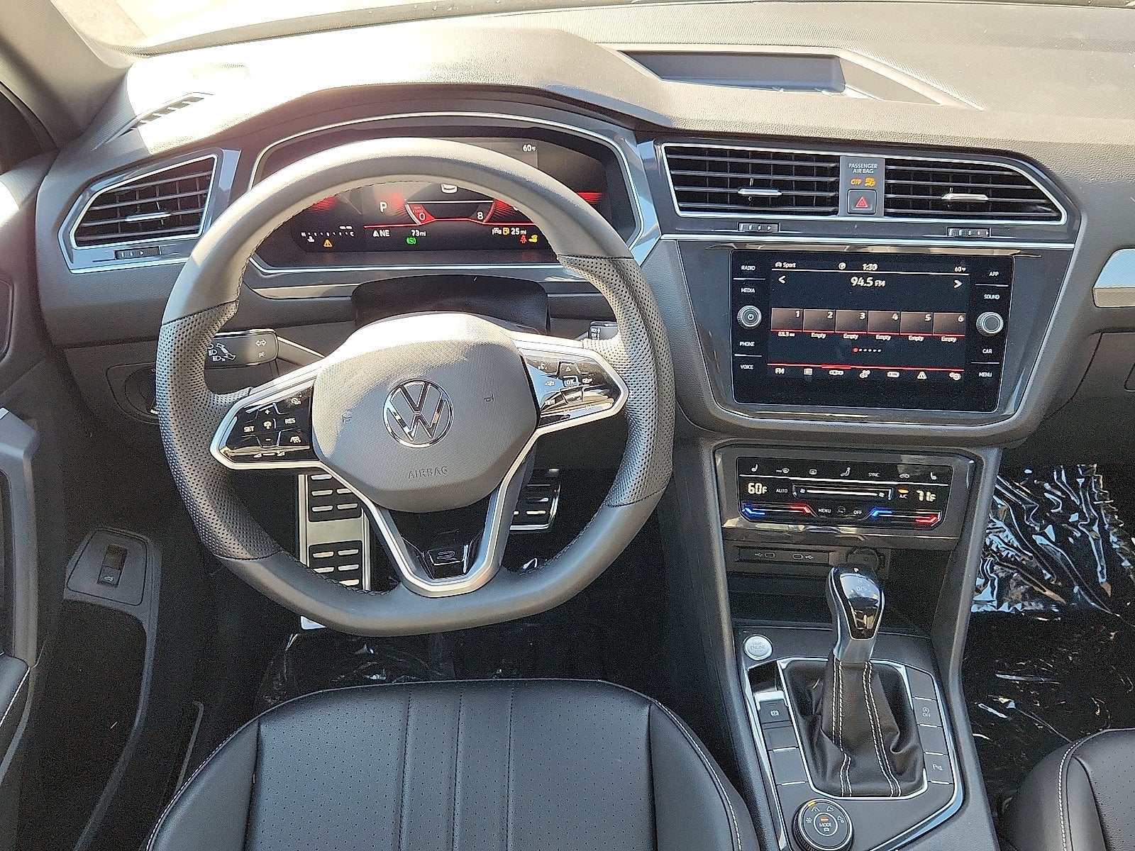 2024 Volkswagen Tiguan 2.0T SE R-Line Black