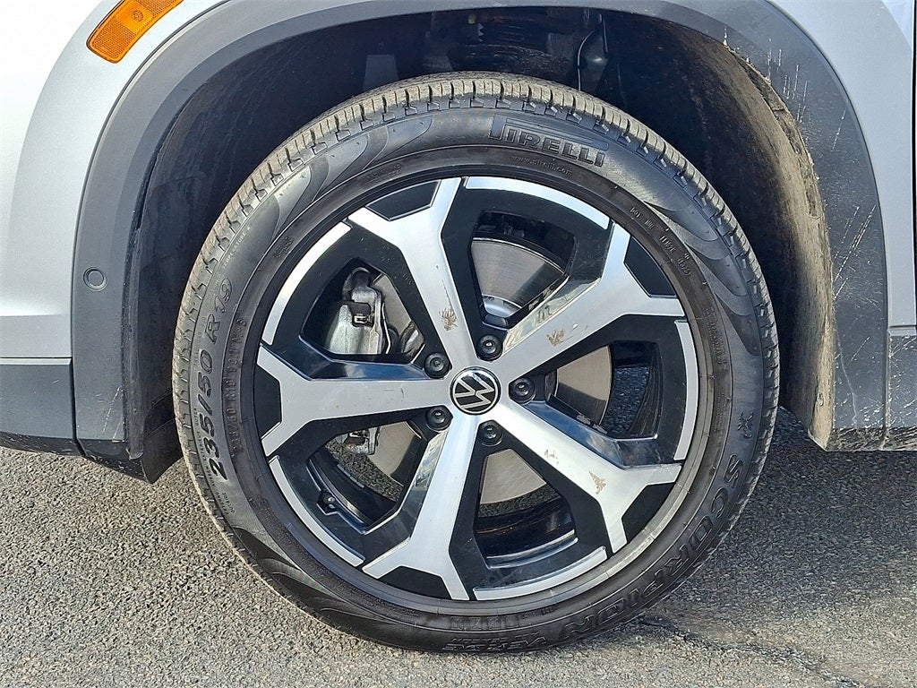 2025 Volkswagen Tiguan 2.0T SE