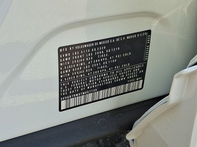 2026 Volkswagen Tiguan 2.0T SE R-Line Black