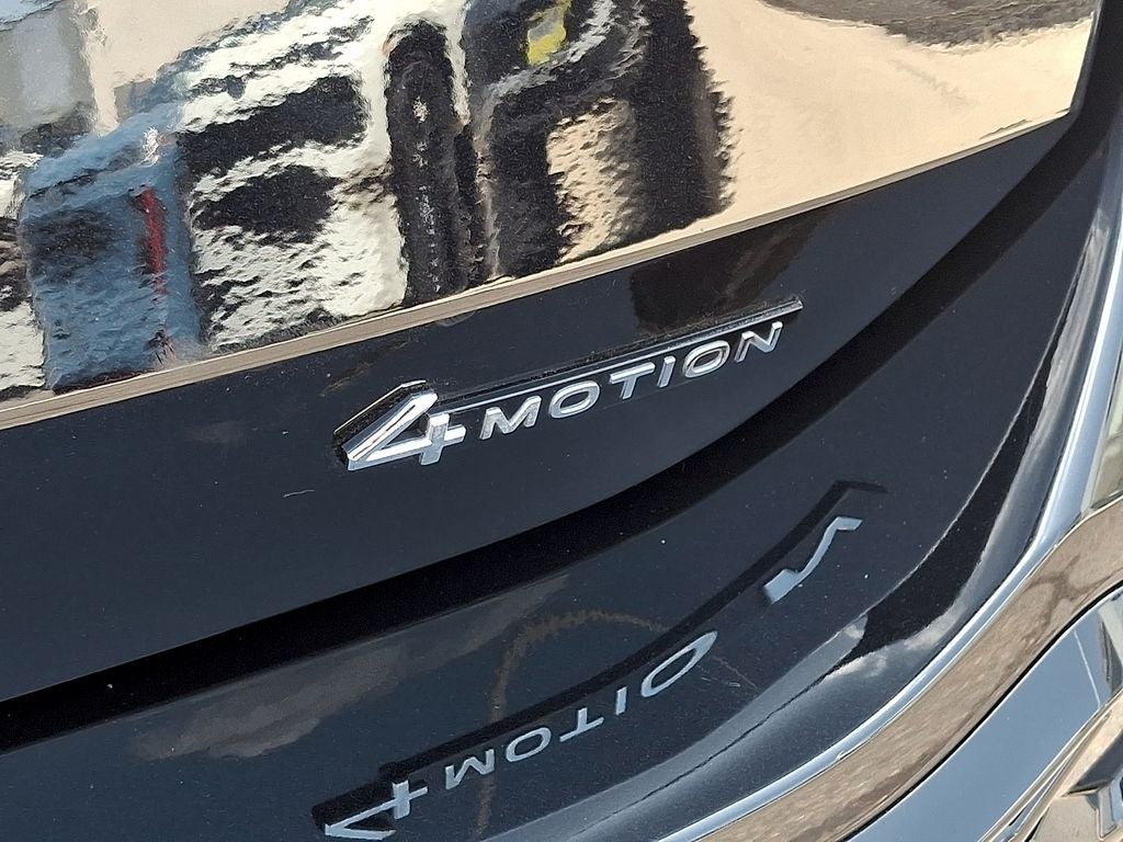 2025 Volkswagen Tiguan 2.0T SEL R-Line