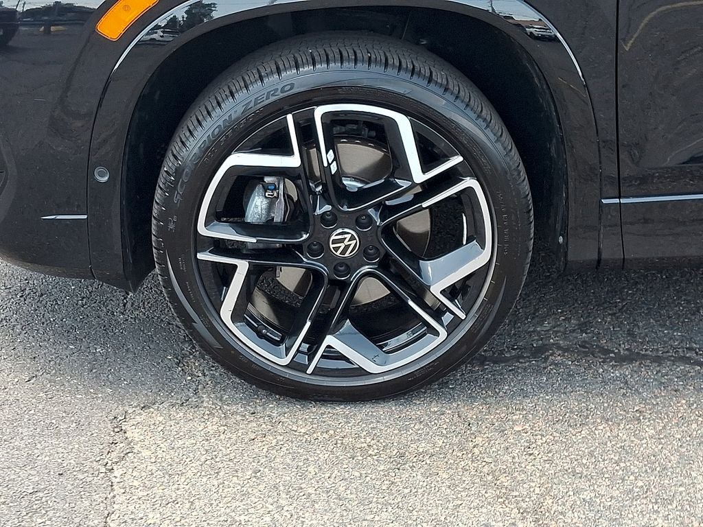 2025 Volkswagen Tiguan 2.0T SEL R-Line