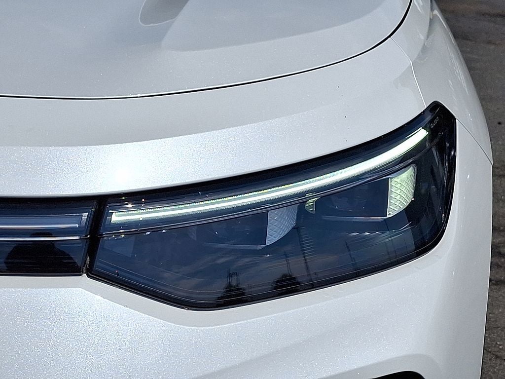 2025 Volkswagen Tiguan 2.0T SEL R-Line