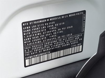 2025 Volkswagen Tiguan 2.0T SE