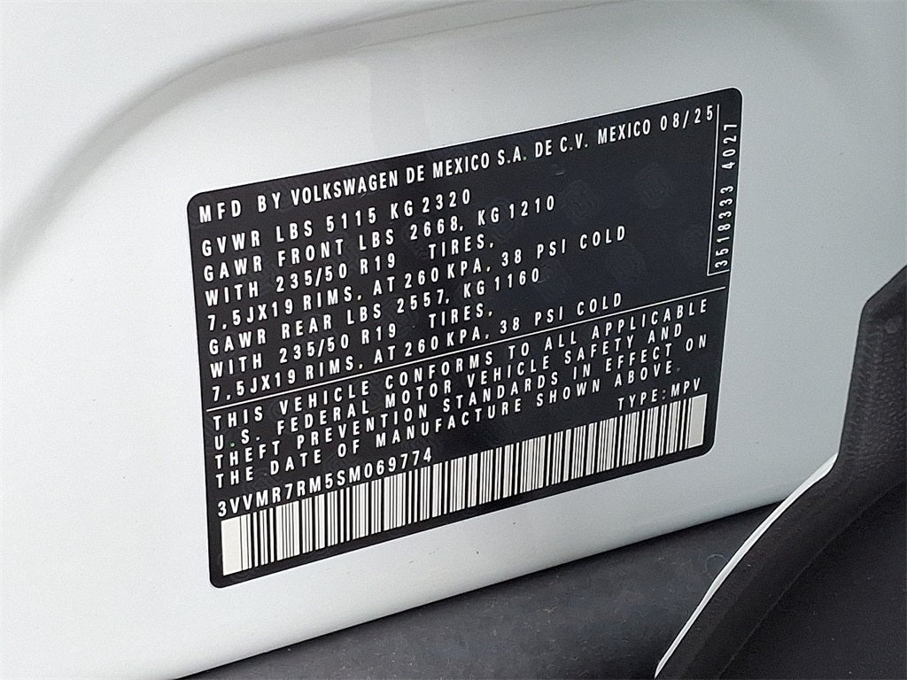 2025 Volkswagen Tiguan 2.0T SE