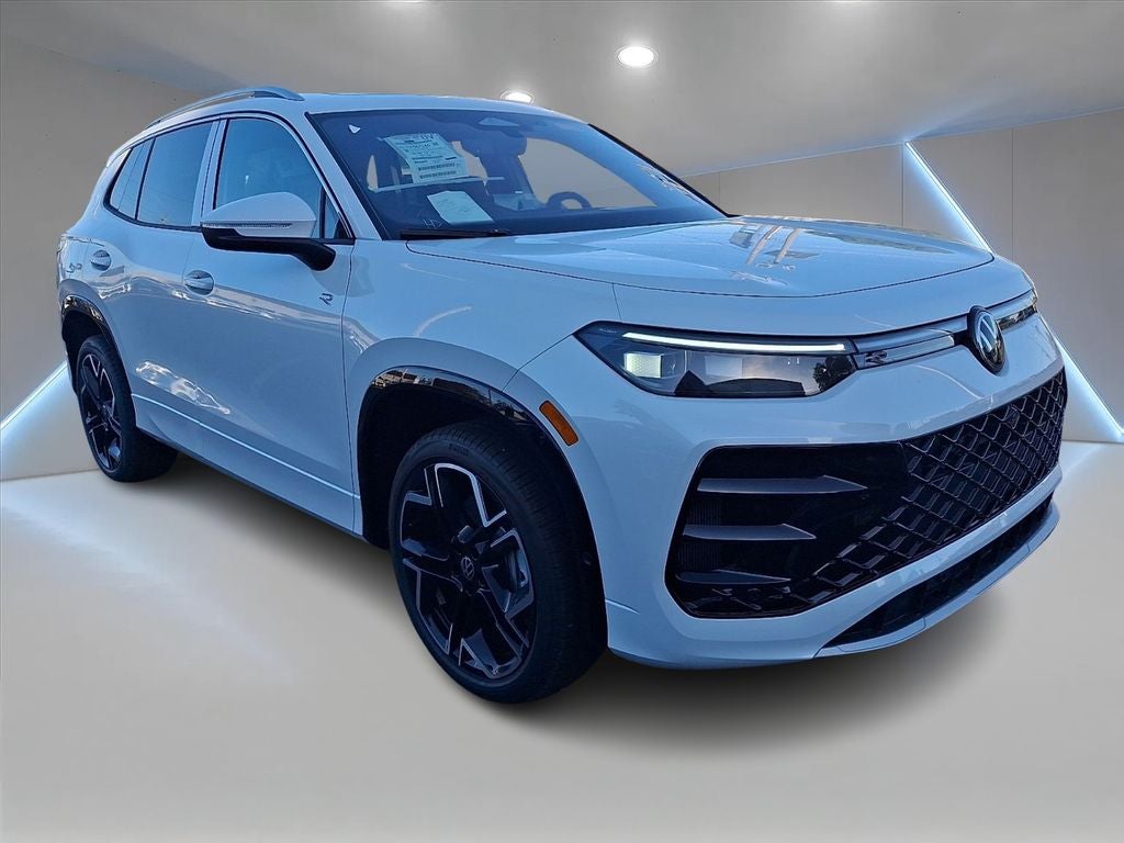 2026 Volkswagen Tiguan 2.0T SEL R-Line Turbo
