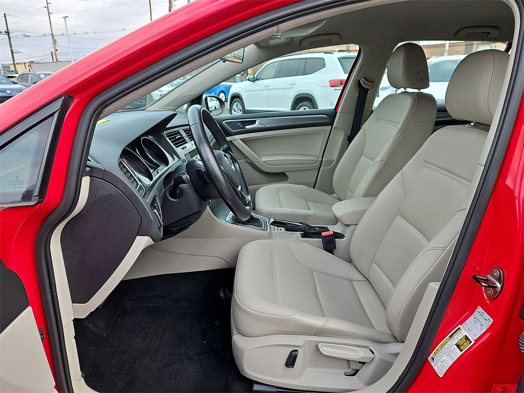 2017 Volkswagen Golf Alltrack TSI S 4Motion