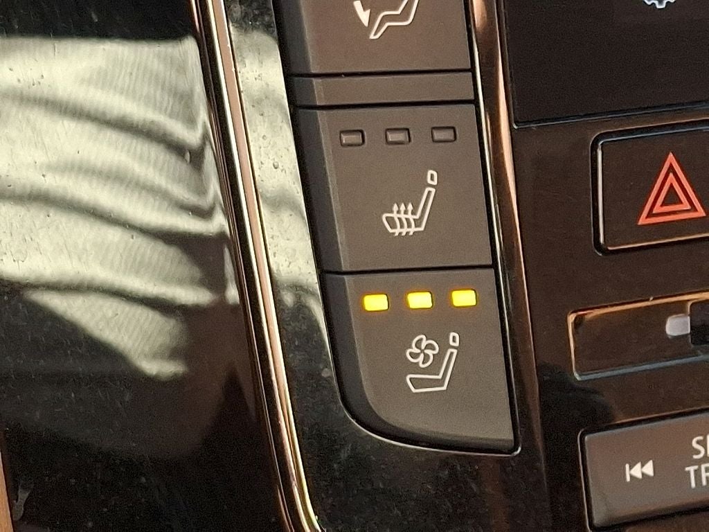 2021 INFINITI QX80 Sensory