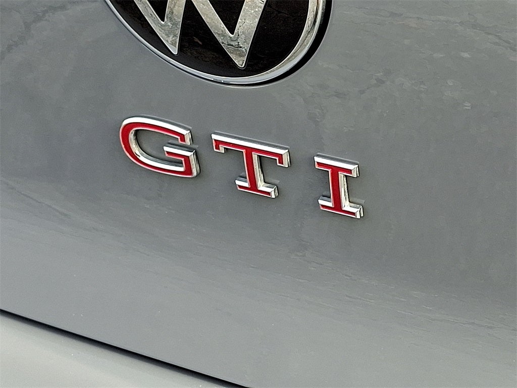 2024 Volkswagen Golf GTI 2.0T SE
