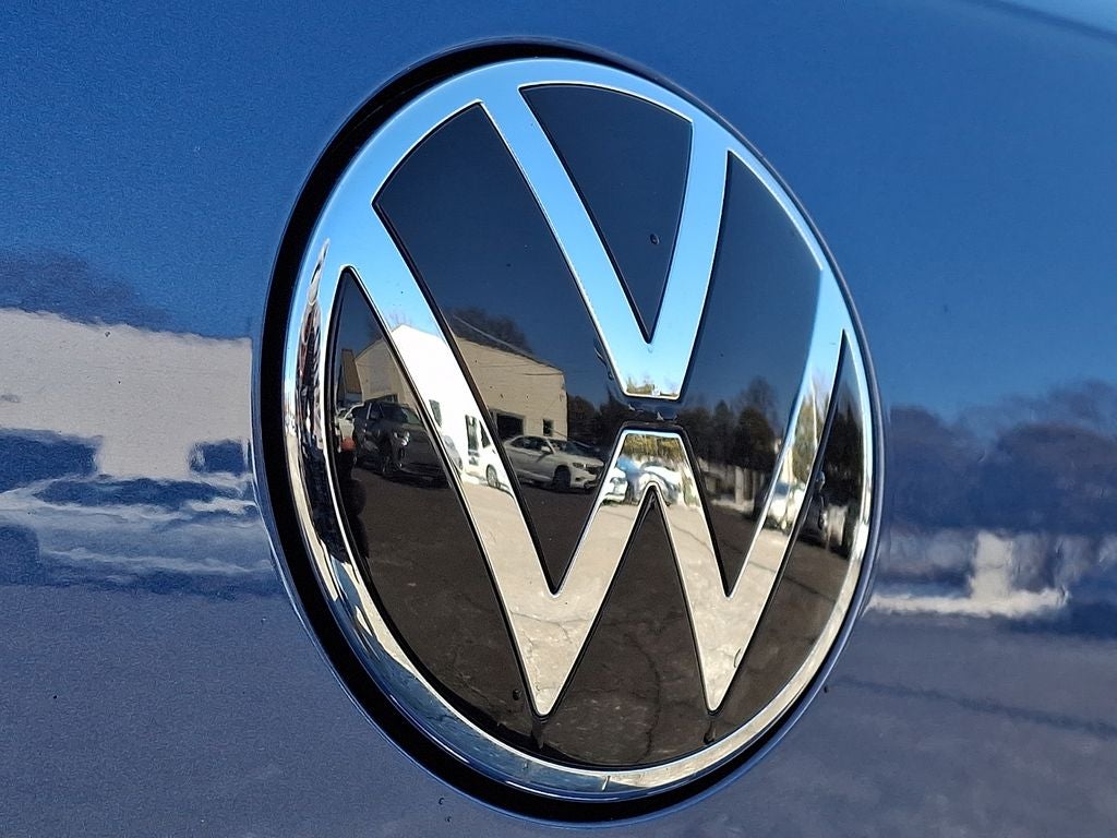 2025 Volkswagen Golf GTI 2.0T SE