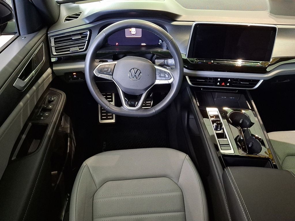 2026 Volkswagen Atlas Cross Sport 2.0T SEL R-Line Black