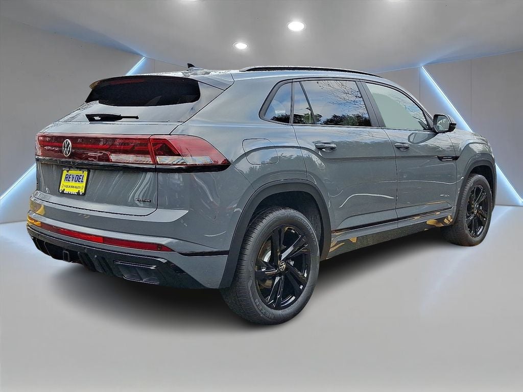 2026 Volkswagen Atlas Cross Sport 2.0T SEL R-Line Black