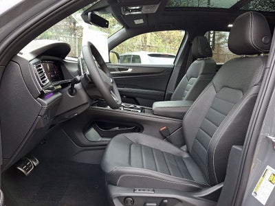 2026 Volkswagen Atlas Cross Sport 2.0T SEL R-Line Black