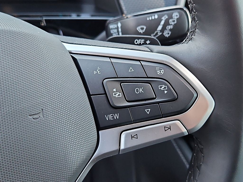 2024 Volkswagen Atlas Cross Sport 2.0T SEL R-Line