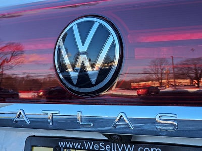 2024 Volkswagen Atlas Cross Sport 2.0T SEL R-Line