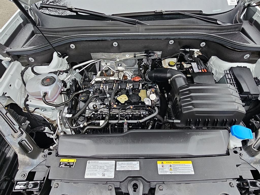 2024 Volkswagen Atlas Cross Sport 2.0T SEL R-Line