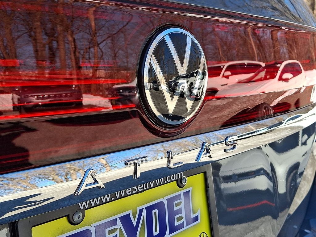 2025 Volkswagen Atlas 2.0T SEL