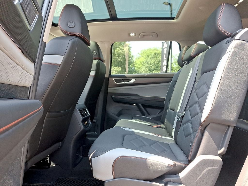 2026 Volkswagen Atlas 2.0T Peak Edition