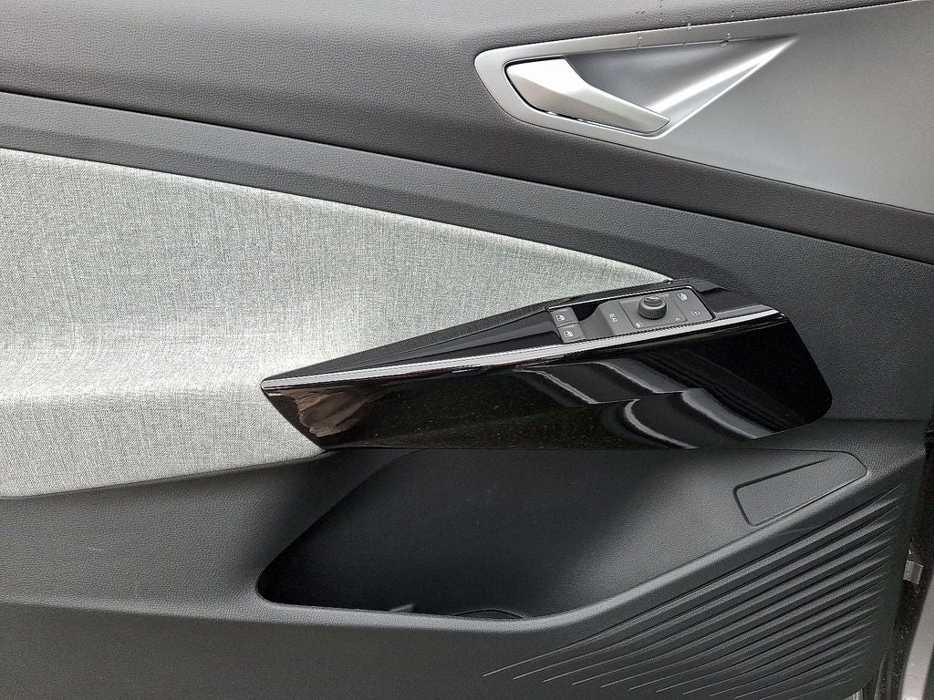 2025 Volkswagen ID.4 Pro