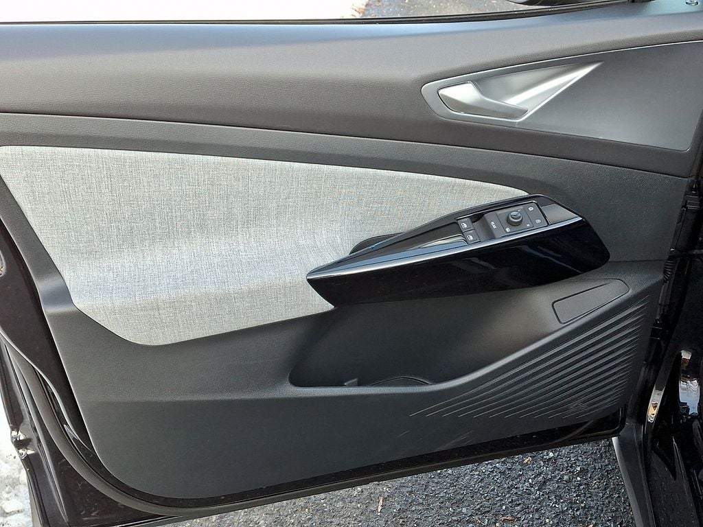 2025 Volkswagen ID.4 Pro