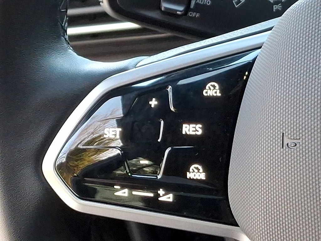 2025 Volkswagen ID.4 Pro