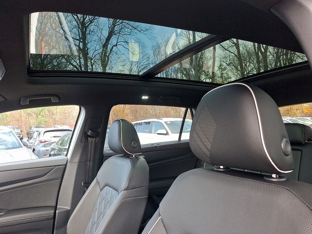 2026 Volkswagen Atlas Cross Sport 2.0T SEL Premium R-Line