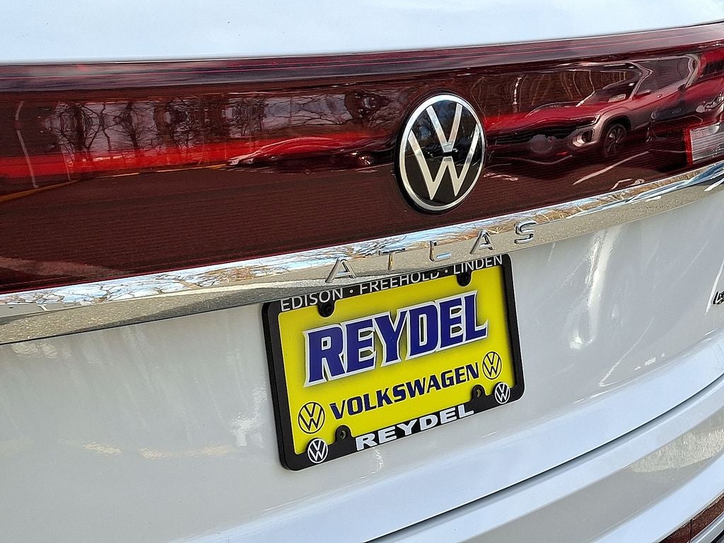 2026 Volkswagen Atlas Cross Sport 2.0T SEL Premium R-Line