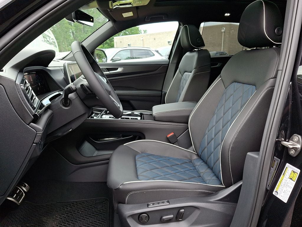 2026 Volkswagen Atlas Cross Sport 2.0T SEL Premium R-Line