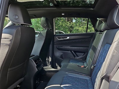 2026 Volkswagen Atlas Cross Sport SEL Premium R-Line