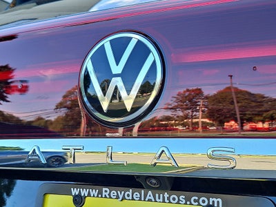 2026 Volkswagen Atlas Cross Sport SEL Premium R-Line